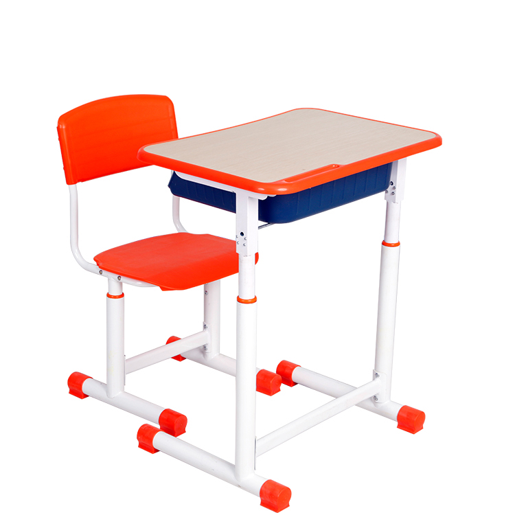 簡單講解學校采購學生課桌椅應(yīng)注意什么？